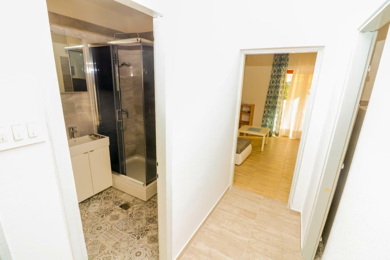 Apartments Reljic With Terrace บัชกา ภายนอก รูปภาพ