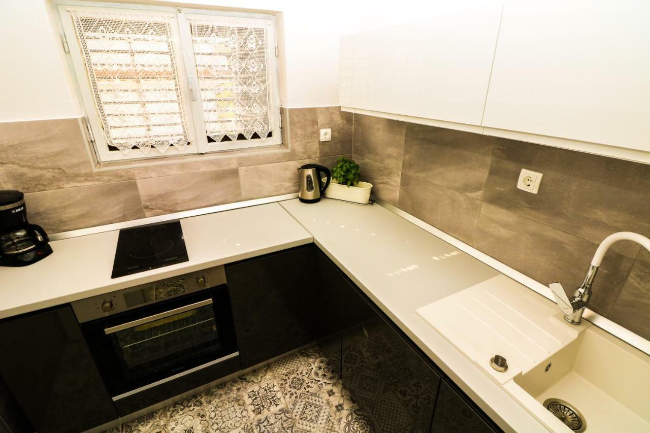 Apartments Reljic With Terrace บัชกา ภายนอก รูปภาพ