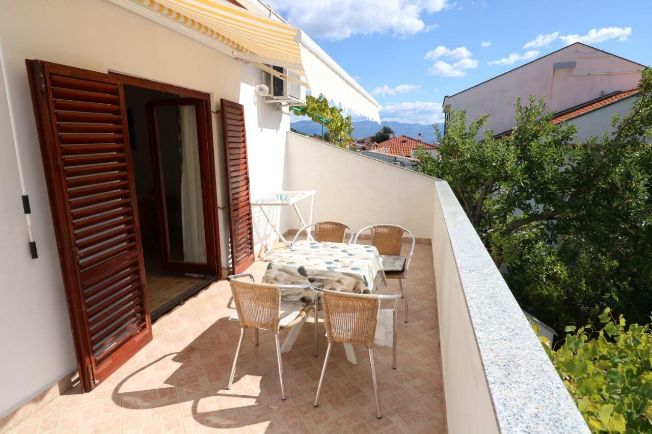 Apartments Reljic With Terrace บัชกา ภายนอก รูปภาพ