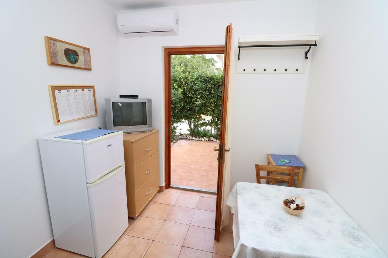 Apartments Reljic With Terrace บัชกา ภายนอก รูปภาพ