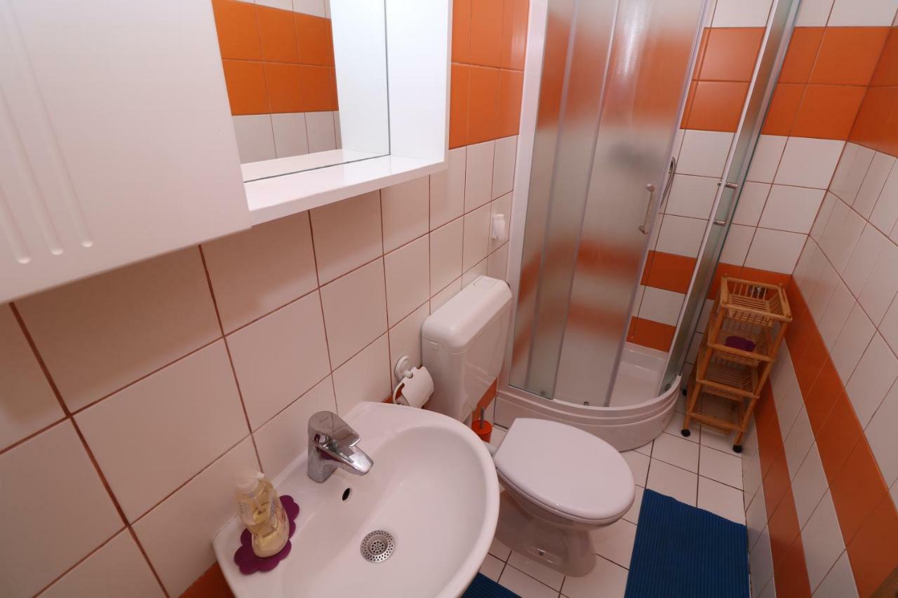 Apartments Reljic With Terrace บัชกา ภายนอก รูปภาพ