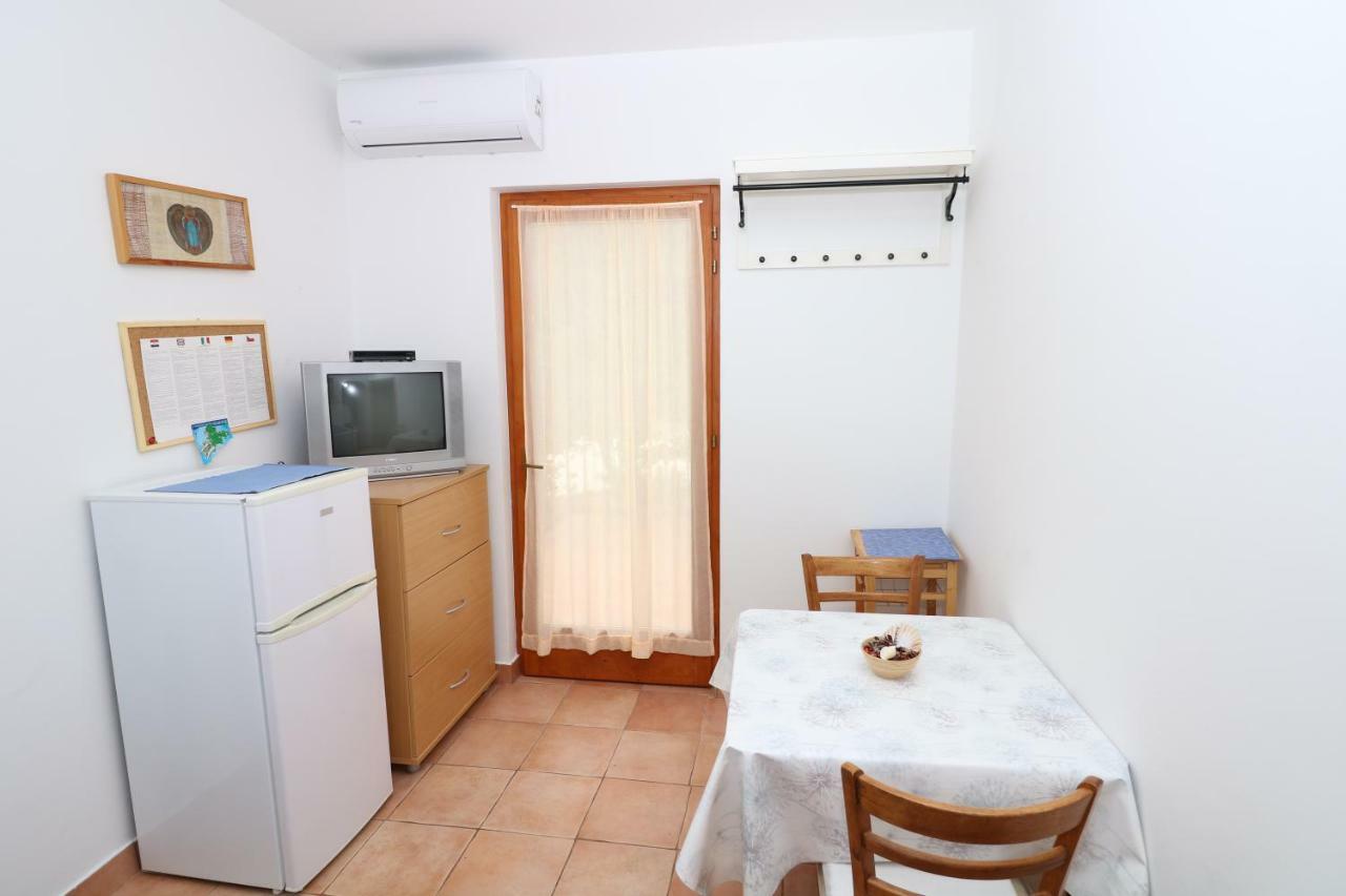 Apartments Reljic With Terrace บัชกา ภายนอก รูปภาพ